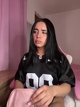 Emily-14 online show from December 2025 06:52:01 AM