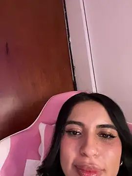 Emily-14 online show from April 2026 08:37:02 AM