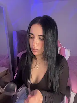Snapshot of Emily-14 chatting on April 2026 01:49:01 AM Emily-14 online show from April 2026 01:49:01 AM