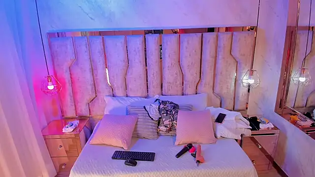 giorgia 13 online show from September 2025 08:25:01 PM