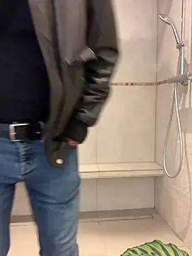 Snapshot of Sash_Ge chatting on January 2025 09:25:02 AM Sash Ge online show from January 2025 09:25:02 AM