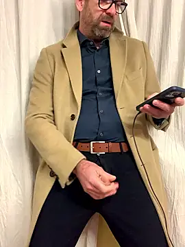 Snapshot of Sash_Ge chatting on January 2026 11:07:02 PM Sash Ge online show from January 2026 11:07:02 PM