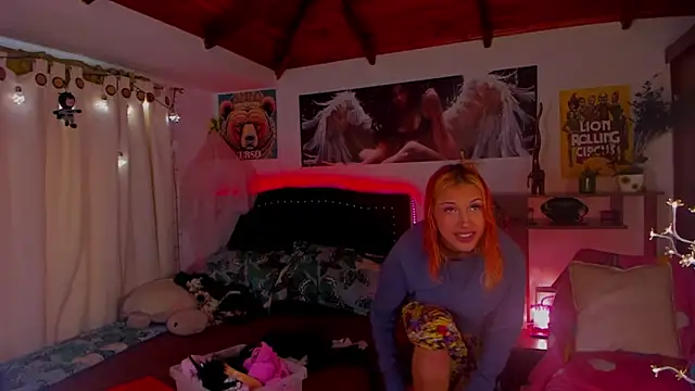 Snapshot of cuteweed420 chatting on January 2025 02:42:01 PM cuteweed420 online show from January 2025 02:42:01 PM