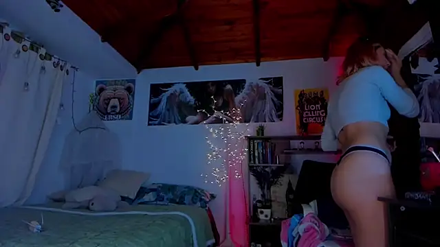 Snapshot of cuteweed420 chatting on March 2025 07:53:02 PM cuteweed420 online show from March 2025 07:53:02 PM