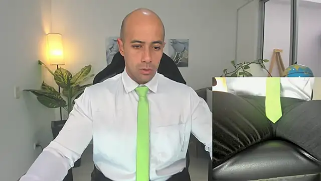 Snapshot of ryan_master_ chatting on December 2024 12:56:02 PM ryan master online show from December 2024 12:56:02 PM