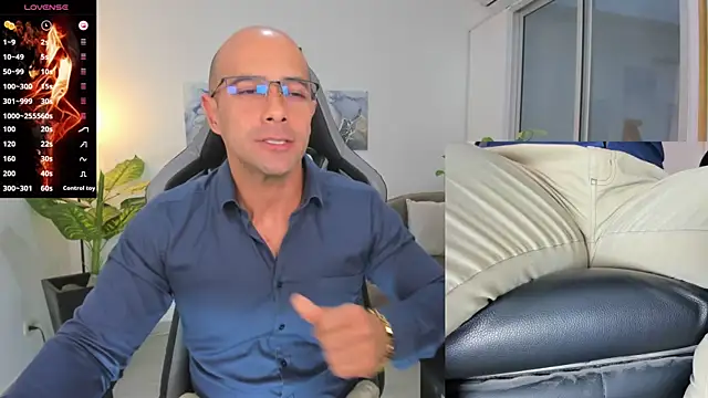 Snapshot of ryan_master_ chatting on December 2024 11:20:02 AM ryan master online show from December 2024 11:20:02 AM