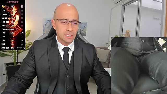 Snapshot of ryan_master_ chatting on January 2025 12:15:02 PM ryan master online show from January 2025 12:15:02 PM