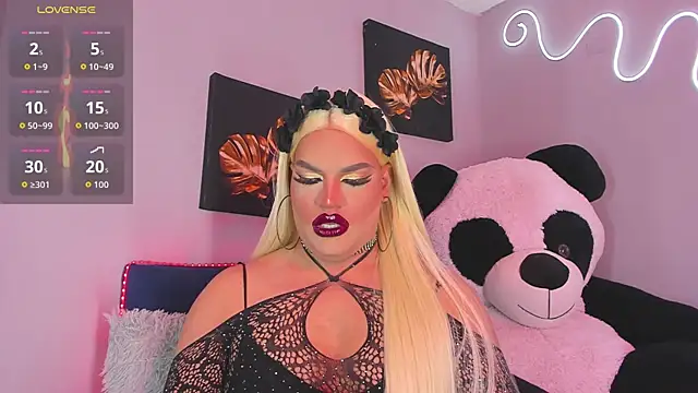 Snapshot of Missisabella_ chatting on September 2025 12:56:02 AM Missisabella online show from September 2025 12:56:02 AM