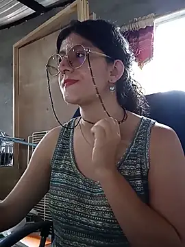Snapshot of LoveElectra chatting on May 2026 05:19:02 PM LoveElectra online show from May 2026 05:19:02 PM