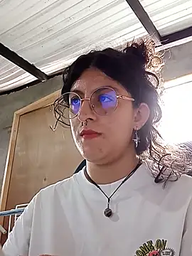 Snapshot of LoveElectra chatting on May 2026 03:41:01 PM LoveElectra online show from May 2026 03:41:01 PM