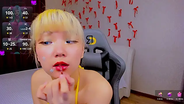 Snapshot of Milla_Aheo chatting on February 2026 01:05:02 PM Milla Aheo online show from February 2026 01:05:02 PM