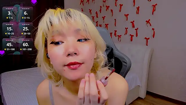 Snapshot of Milla_Aheo chatting on February 2026 01:05:01 PM Milla Aheo online show from February 2026 01:05:01 PM