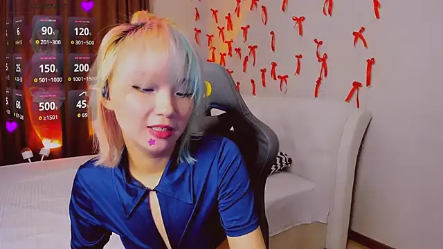 Milla Aheo online show from April 2026 01:01:01 PM