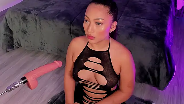 Lillyortiz online show from February 2025 10:06:02 AM