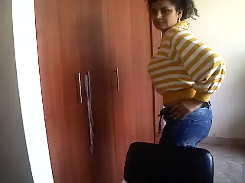 Snapshot of Mahia_M chatting on December 2024 01:51:02 PM Mahia M online show from December 2024 01:51:02 PM