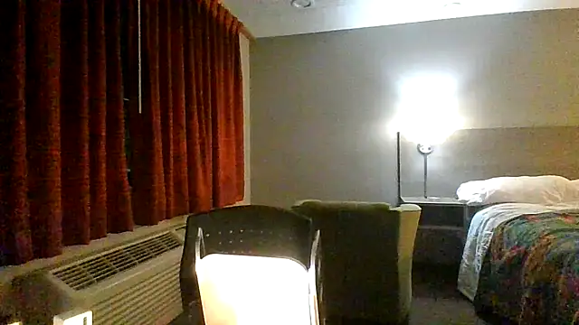 LuckiXCX online show from February 2026 09:35:02 AM