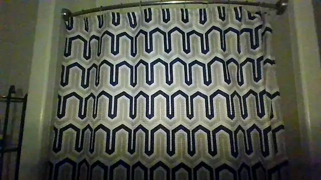 LuckiXCX online show from March 2026 06:02:02 AM