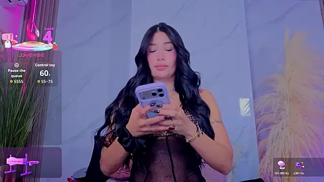 Chlooee   online show from April 2026 02:12:02 AM