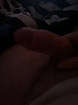 Snapshot of ouiiii27 chatting on January 2025 01:28:01 AM ouiiii27 online show from January 2025 01:28:01 AM