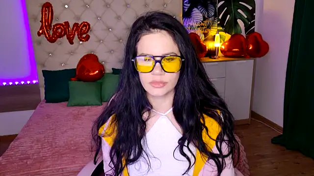 KattieSims online show from February 2025 07:33:02 PM