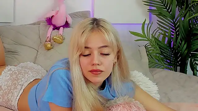 STELLA RICH online show from January 2025 12:04:02 AM