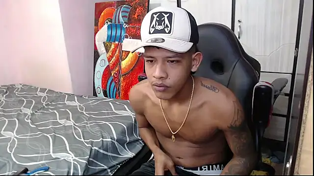 mr stiven  online show from February 2025 08:44:02 AM