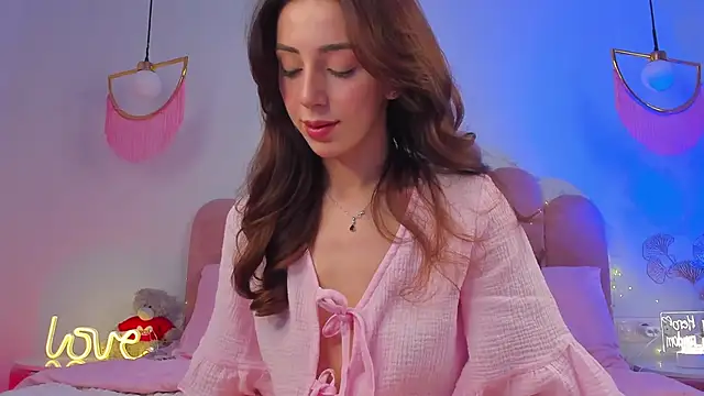 ElsaYoung online show from March 2025 08:28:01 PM