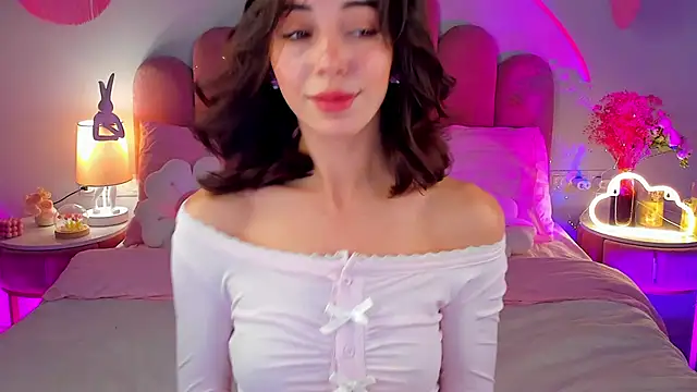 ElsaYoung online show from October 2025 07:24:02 PM