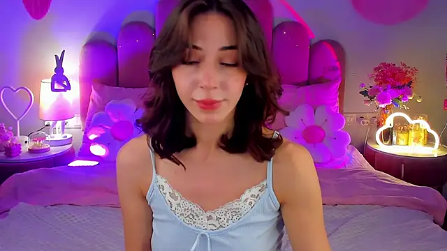 ElsaYoung online show from November 2025 07:46:02 PM