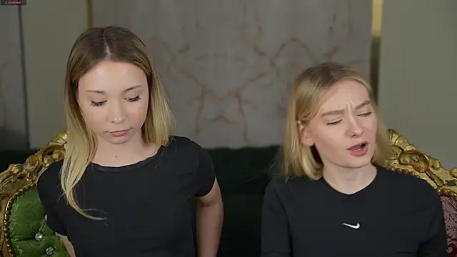 Ewa Pearl online show from March 2025 01:40:02 PM