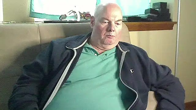 harley99574 online show from December 2024 06:39:02 PM