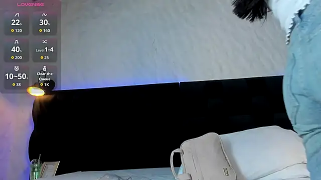 Camila  Gomez online show from November 2025 12:37:01 PM