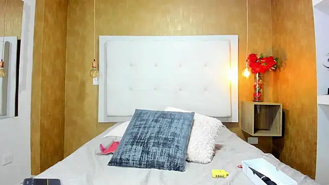 Snapshot of Milaspetite chatting on February 2026 08:16:01 PM Milaspetite online show from February 2026 08:16:01 PM