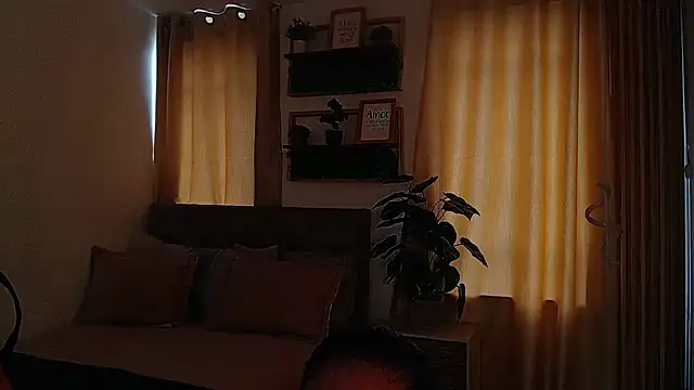 sasi luna online show from May 2026 01:31:01 PM