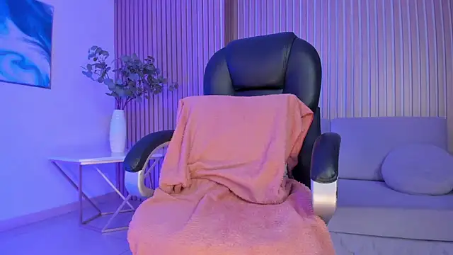 IsabelBornner online show from February 2025 09:54:01 AM