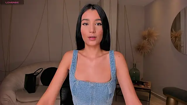 BellaCarteer  online show from February 2025 11:11:02 AM