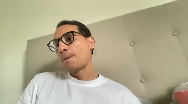 alex ruiz85 online show from February 2025 07:12:02 PM