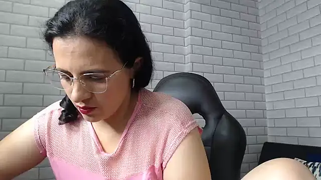 africa holmes online show from March 2025 01:45:01 AM