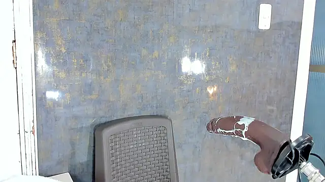 Snapshot of violett_collins_ chatting on November 2025 03:17:01 AM violett collins online show from November 2025 03:17:01 AM