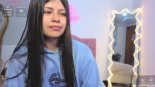 kittystart tay online show from October 2025 11:41:02 AM