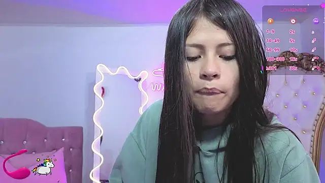 kittystart tay online show from November 2025 11:43:02 AM