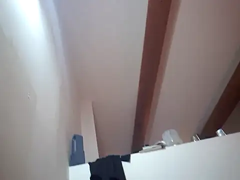 jourdinio13 online show from October 2025 08:07:01 PM