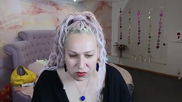 Penelope Pinky online show from September 2025 12:18:02 PM