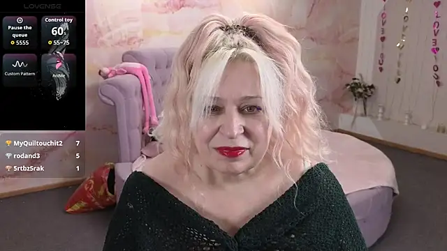 Snapshot of Penelope_Pinky chatting on April 2026 10:50:02 AM Penelope Pinky online show from April 2026 10:50:02 AM