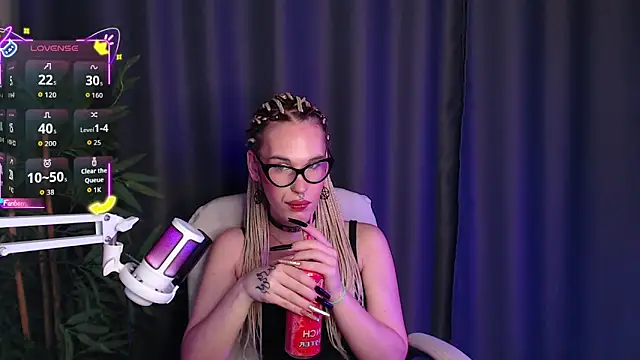 Cassie Bae online show from December 2025 09:02:01 PM