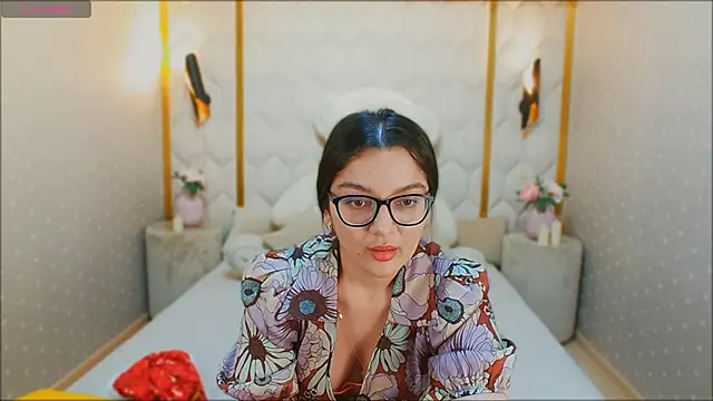 ZarifaBev online show from December 2024 11:42:01 PM