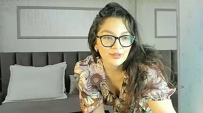 ZarifaBev online show from January 2025 11:13:01 PM