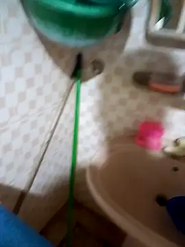 shenLytle online show from October 2025 01:43:02 PM