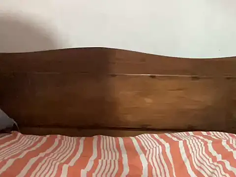 shenLytle online show from November 2025 12:37:02 PM