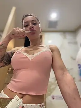 JulliaVegas online show from March 2026 12:39:01 AM